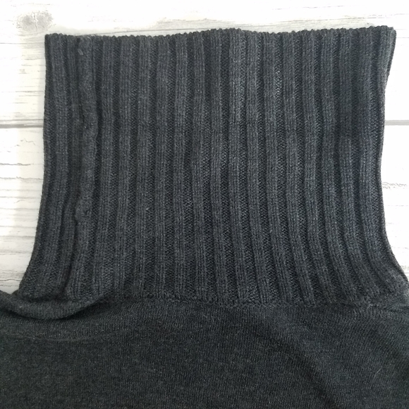 Conrad C Collection Striped turtle neck Sweater L - Picture 3 of 9